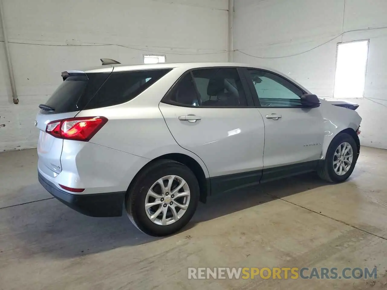 3 Photograph of a damaged car 2GNAXFEV2L6249801 CHEVROLET EQUINOX 2020
