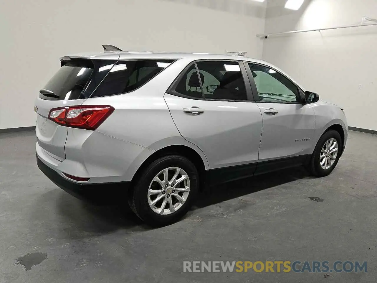 3 Photograph of a damaged car 2GNAXFEV8L6197414 CHEVROLET EQUINOX 2020