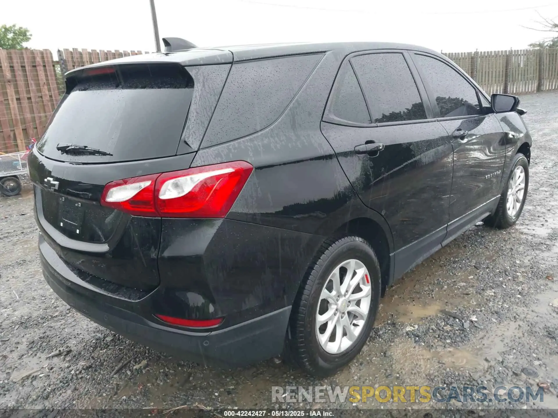 4 Фотография поврежденного автомобиля 2GNAXFEVXL6167010 CHEVROLET EQUINOX 2020