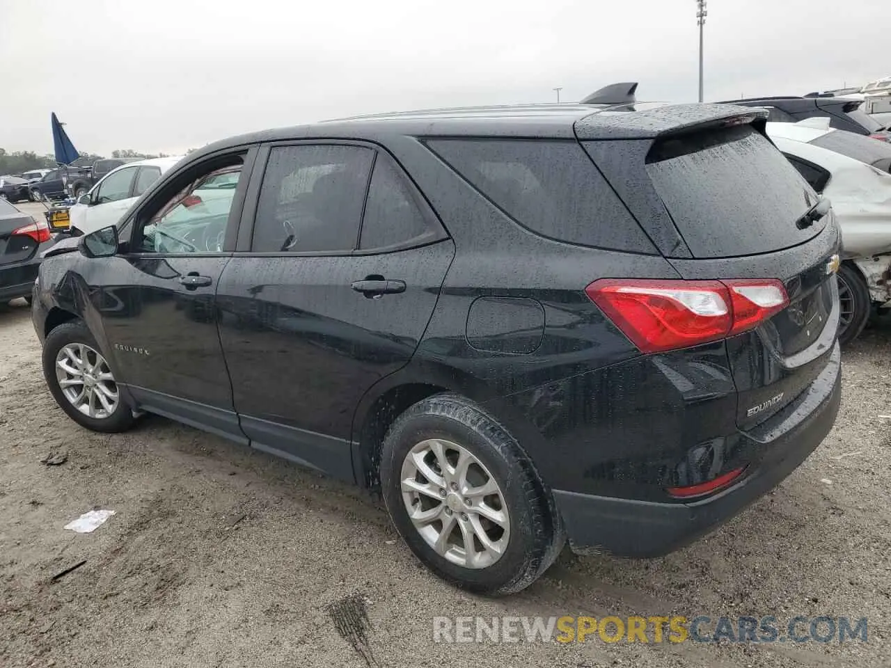2 Photograph of a damaged car 2GNAXFEVXL6199357 CHEVROLET EQUINOX 2020