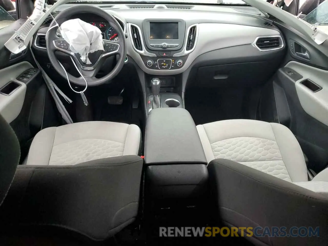 8 Photograph of a damaged car 2GNAXFEVXL6199357 CHEVROLET EQUINOX 2020