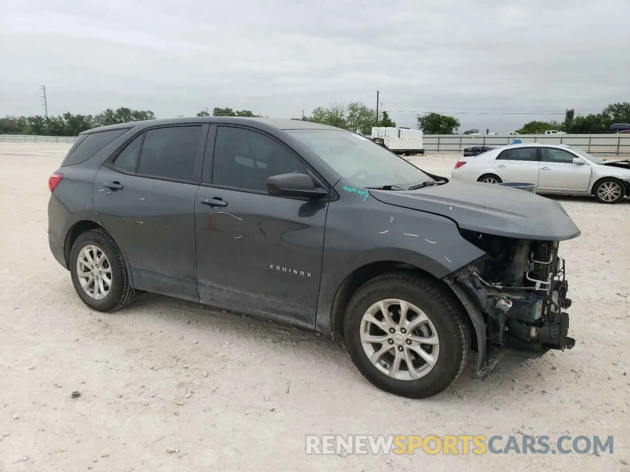4 Фотография поврежденного автомобиля 2GNAXHEV0L6177864 CHEVROLET EQUINOX 2020
