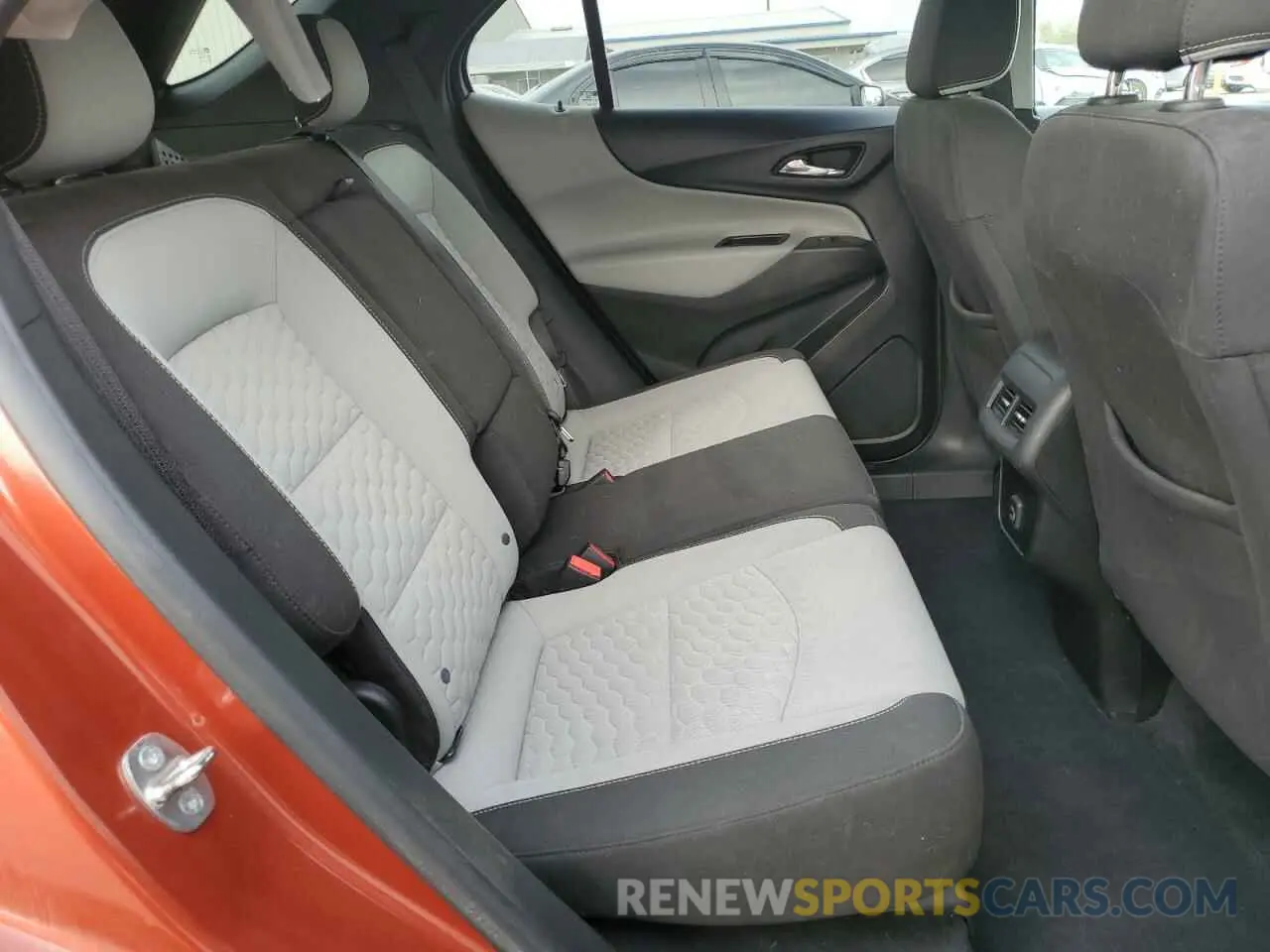 11 Фотография поврежденного автомобиля 2GNAXHEV0L6261439 CHEVROLET EQUINOX 2020
