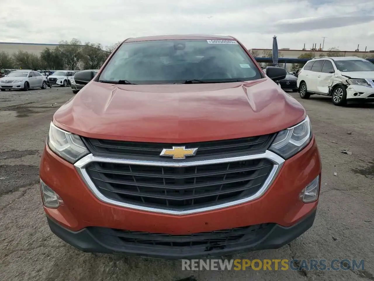 5 Фотография поврежденного автомобиля 2GNAXHEV0L6261439 CHEVROLET EQUINOX 2020