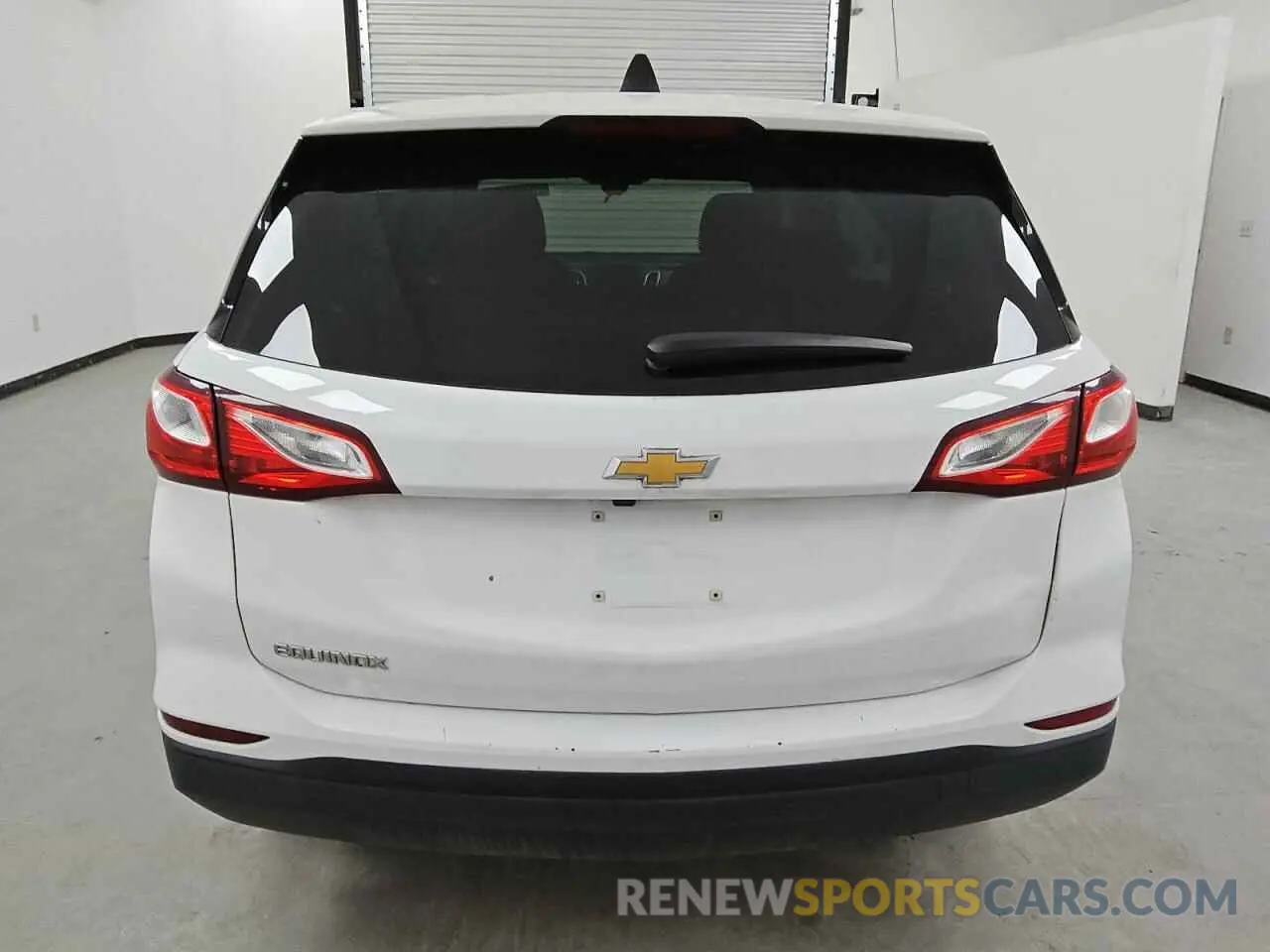 6 Photograph of a damaged car 2GNAXHEV1L6131847 CHEVROLET EQUINOX 2020