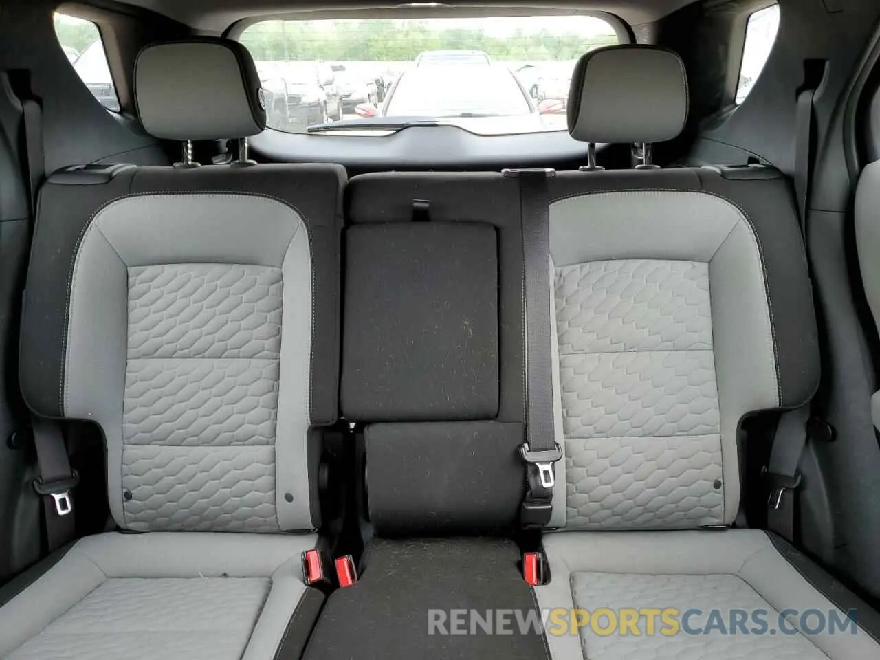 10 Фотография поврежденного автомобиля 2GNAXHEV1L6137471 CHEVROLET EQUINOX 2020