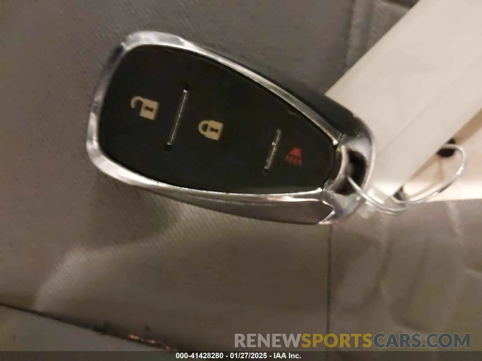 11 Photograph of a damaged car 2GNAXHEV1L6188761 CHEVROLET EQUINOX 2020