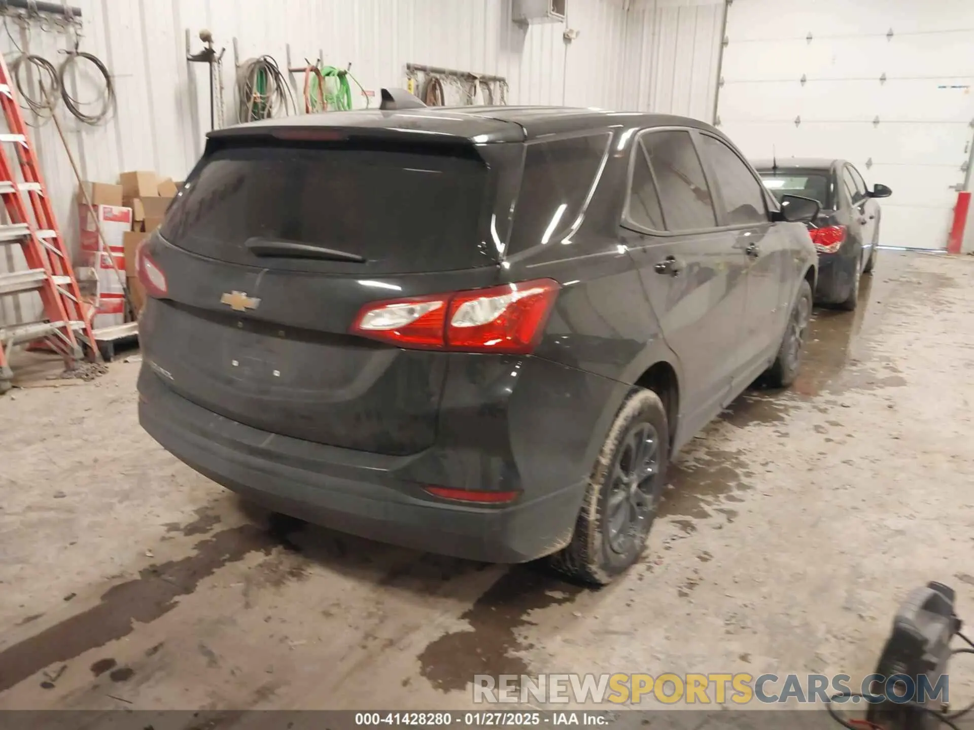 4 Photograph of a damaged car 2GNAXHEV1L6188761 CHEVROLET EQUINOX 2020