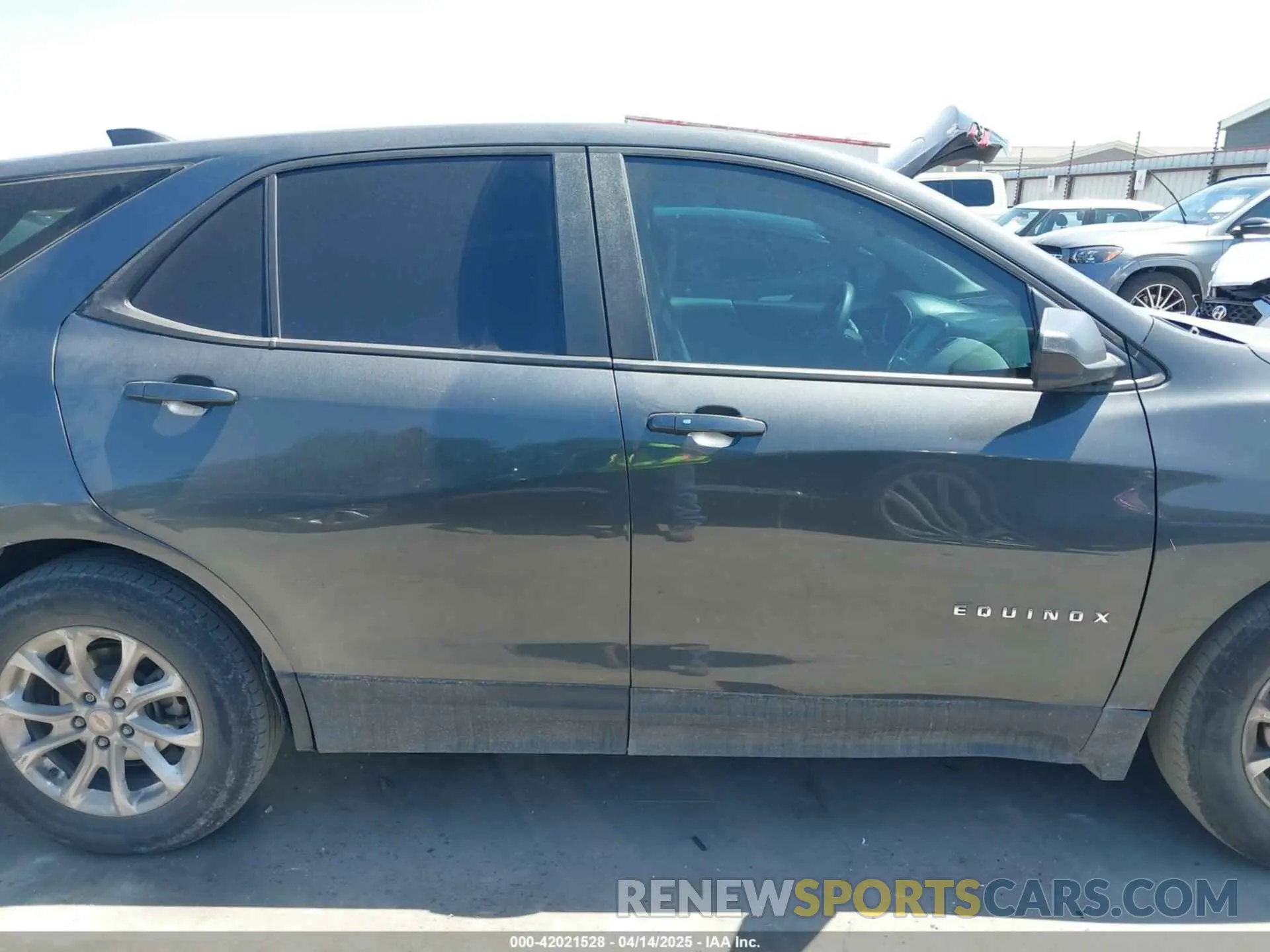 14 Photograph of a damaged car 2GNAXHEV2L6278338 CHEVROLET EQUINOX 2020