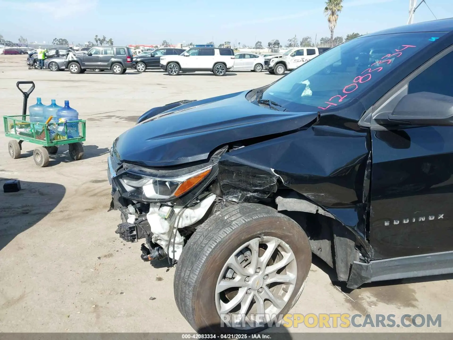 6 Photograph of a damaged car 2GNAXHEV3L6154255 CHEVROLET EQUINOX 2020