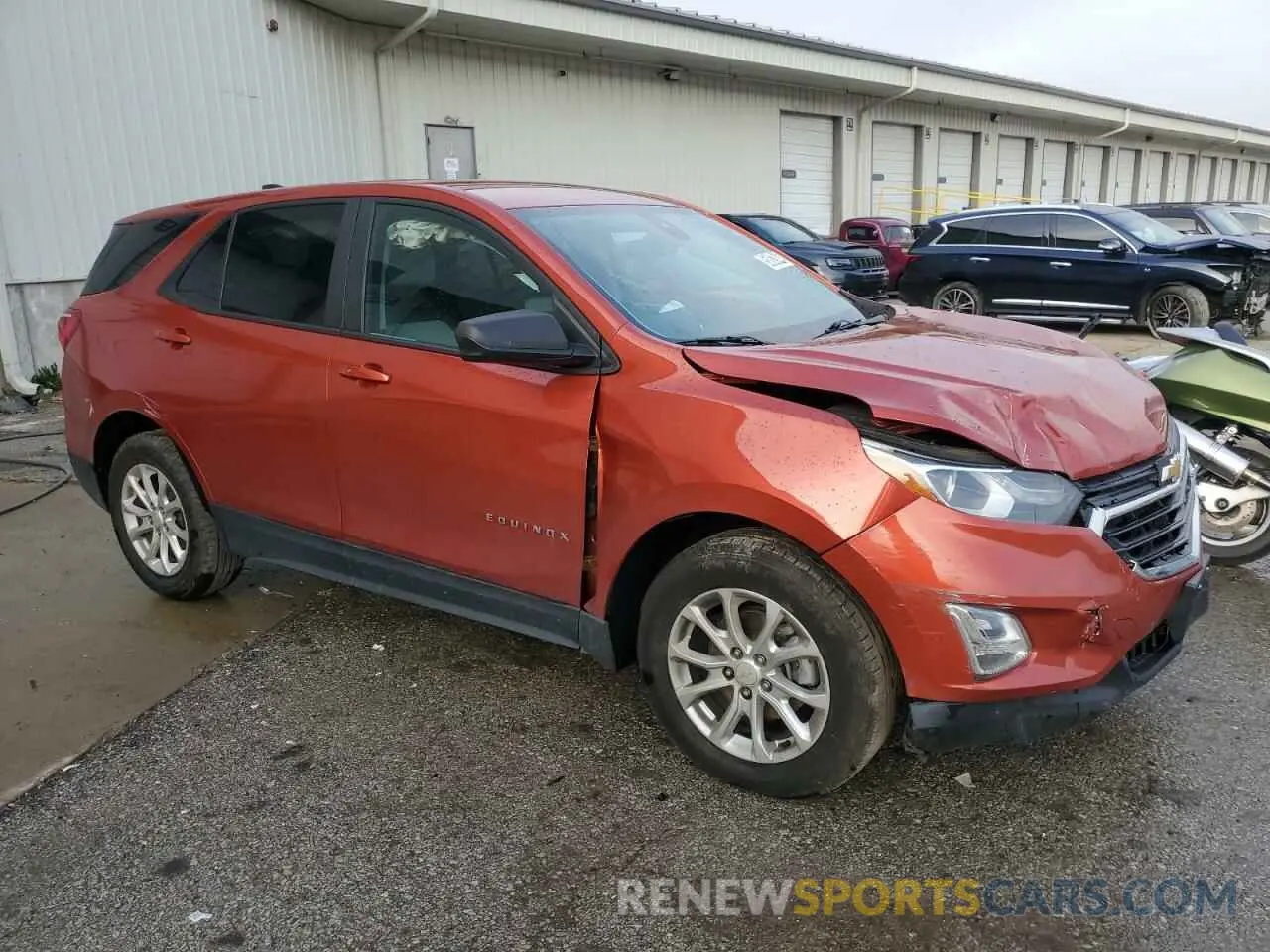 4 Фотография поврежденного автомобиля 2GNAXHEV3L6227026 CHEVROLET EQUINOX 2020