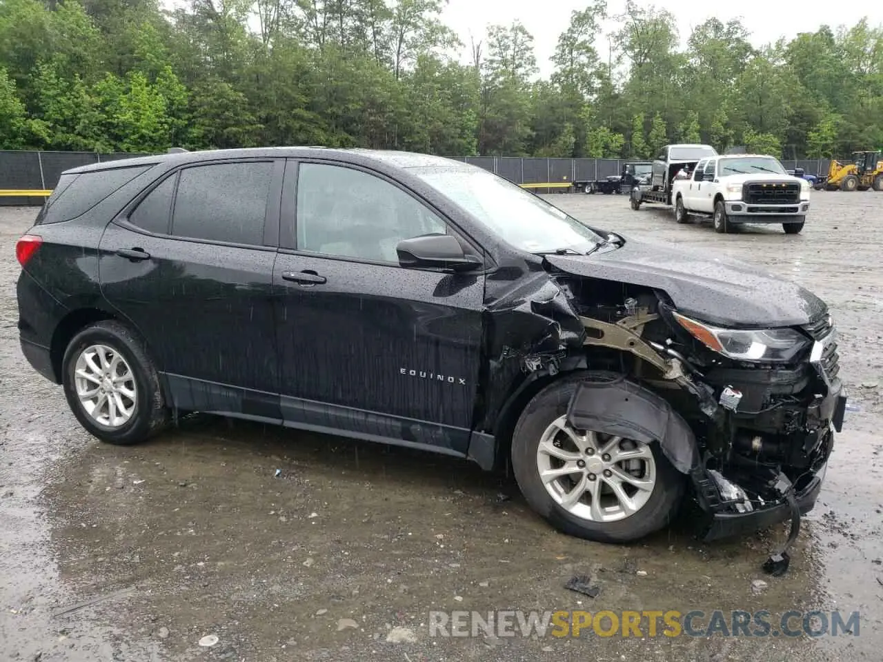 4 Photograph of a damaged car 2GNAXHEV3L6268031 CHEVROLET EQUINOX 2020