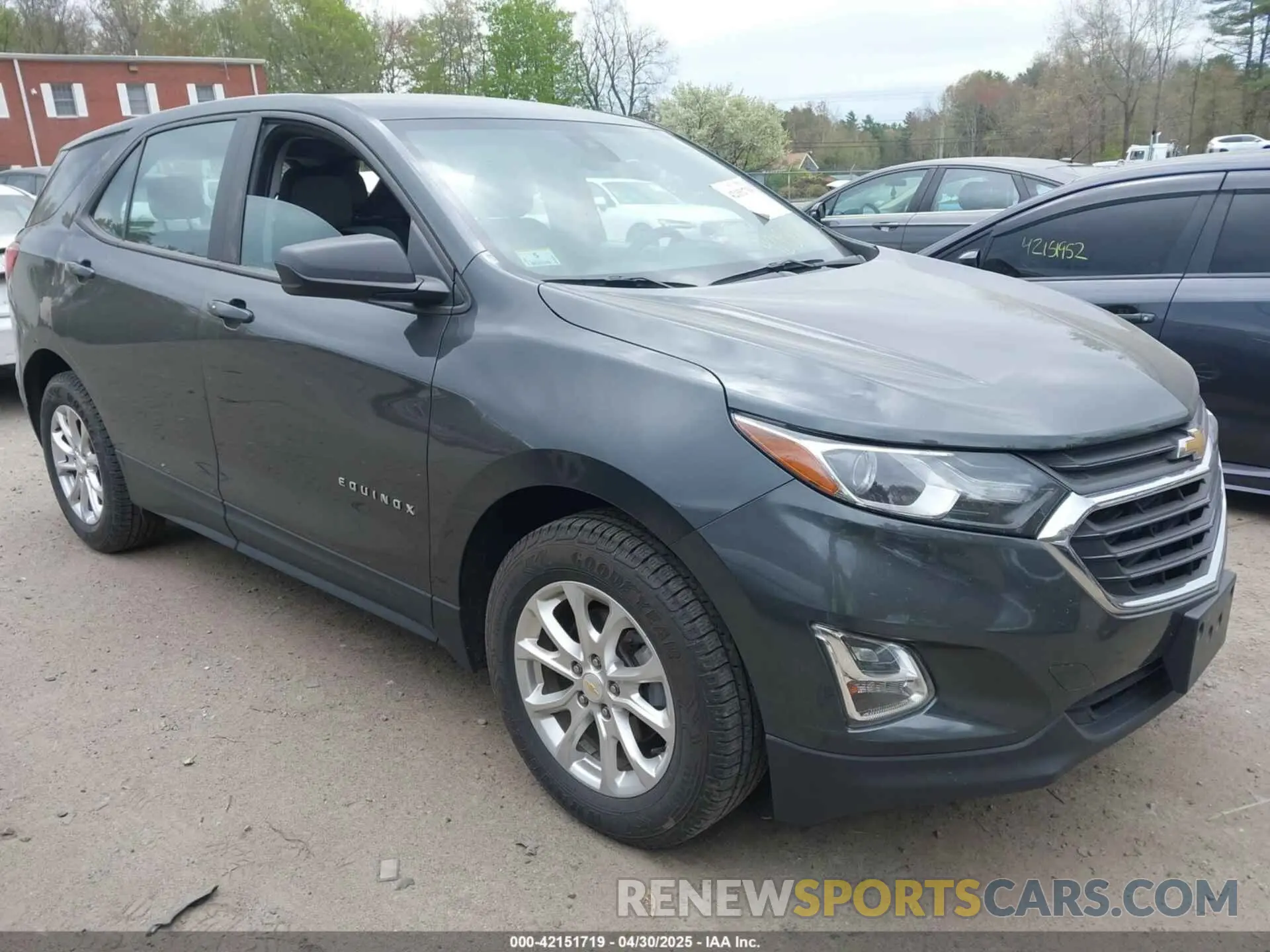 1 Photograph of a damaged car 2GNAXHEV4L6273674 CHEVROLET EQUINOX 2020