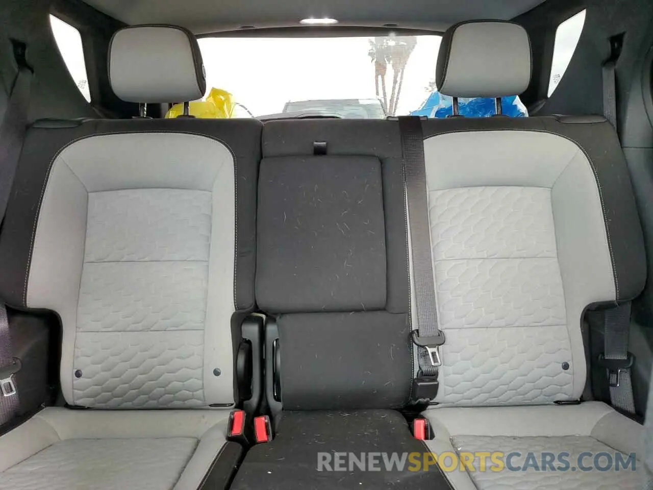 10 Фотография поврежденного автомобиля 2GNAXHEV4L6277921 CHEVROLET EQUINOX 2020