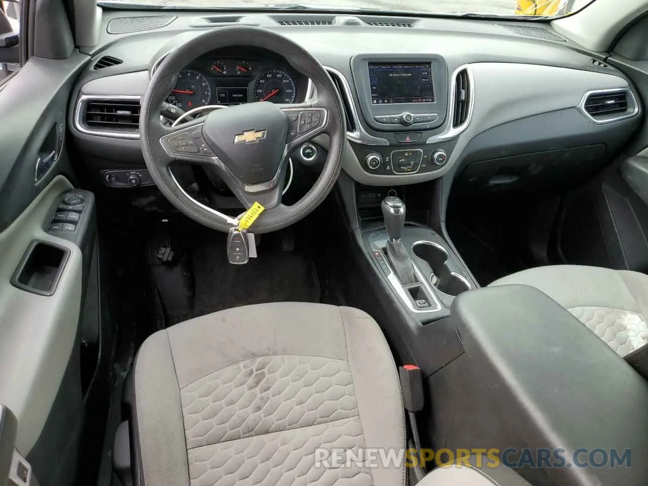 8 Фотография поврежденного автомобиля 2GNAXHEV4L6277921 CHEVROLET EQUINOX 2020