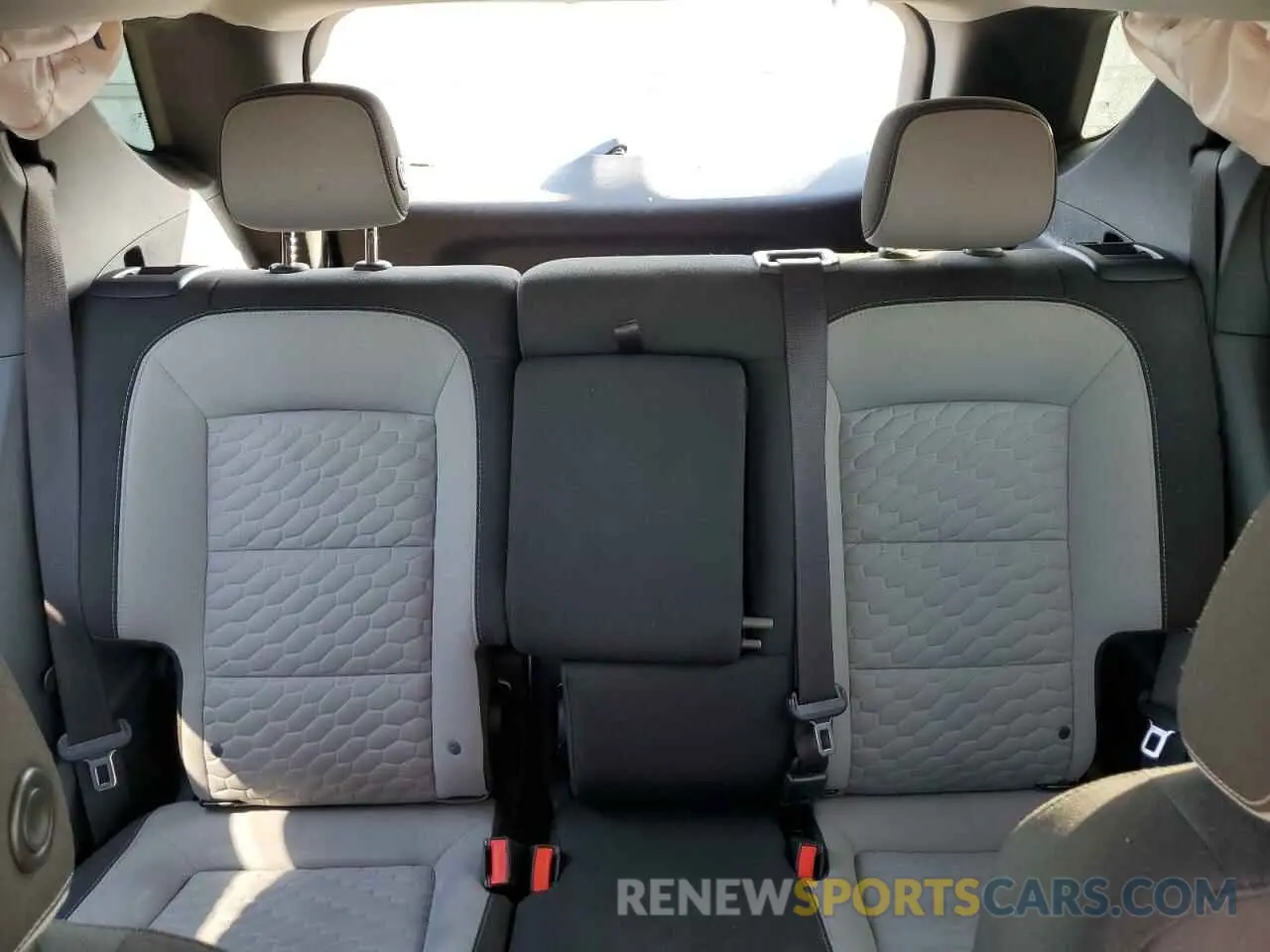 10 Photograph of a damaged car 2GNAXHEV5L6190741 CHEVROLET EQUINOX 2020