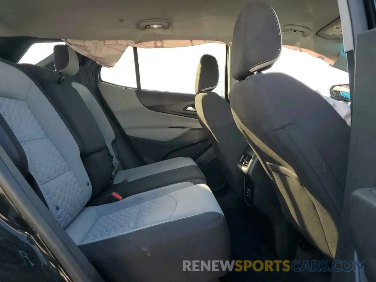 11 Photograph of a damaged car 2GNAXHEV5L6190741 CHEVROLET EQUINOX 2020