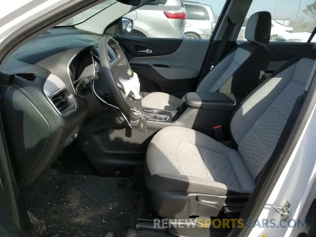 7 Фотография поврежденного автомобиля 2GNAXHEV5L6245849 CHEVROLET EQUINOX 2020