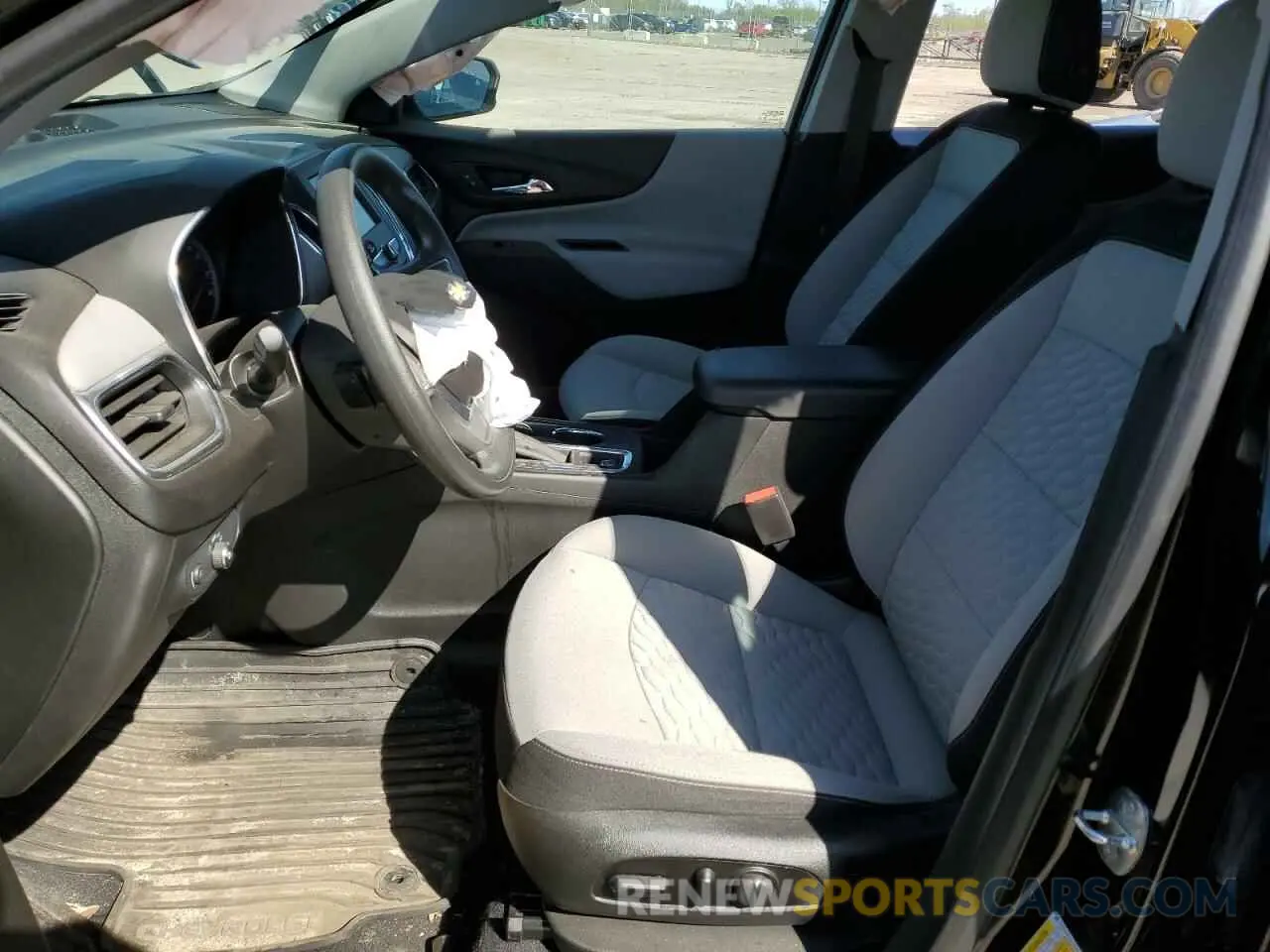 7 Фотография поврежденного автомобиля 2GNAXHEV5L6284585 CHEVROLET EQUINOX 2020