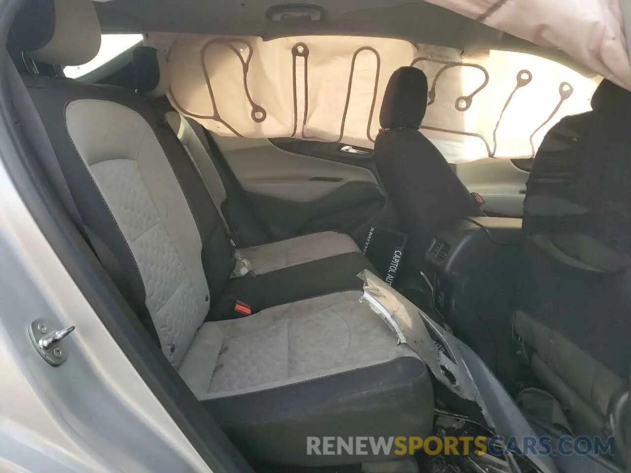 12 Photograph of a damaged car 2GNAXHEV6L6171261 CHEVROLET EQUINOX 2020