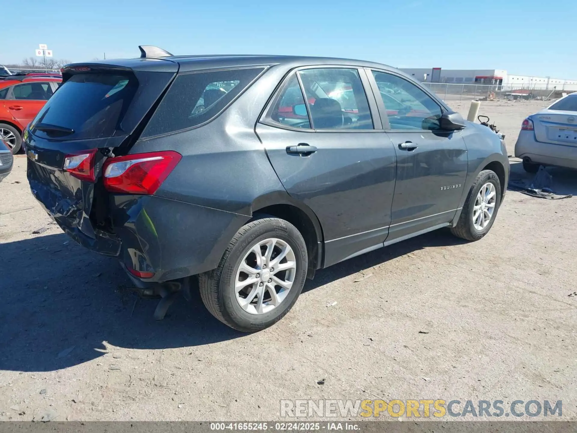 4 Photograph of a damaged car 2GNAXHEV6L6191283 CHEVROLET EQUINOX 2020