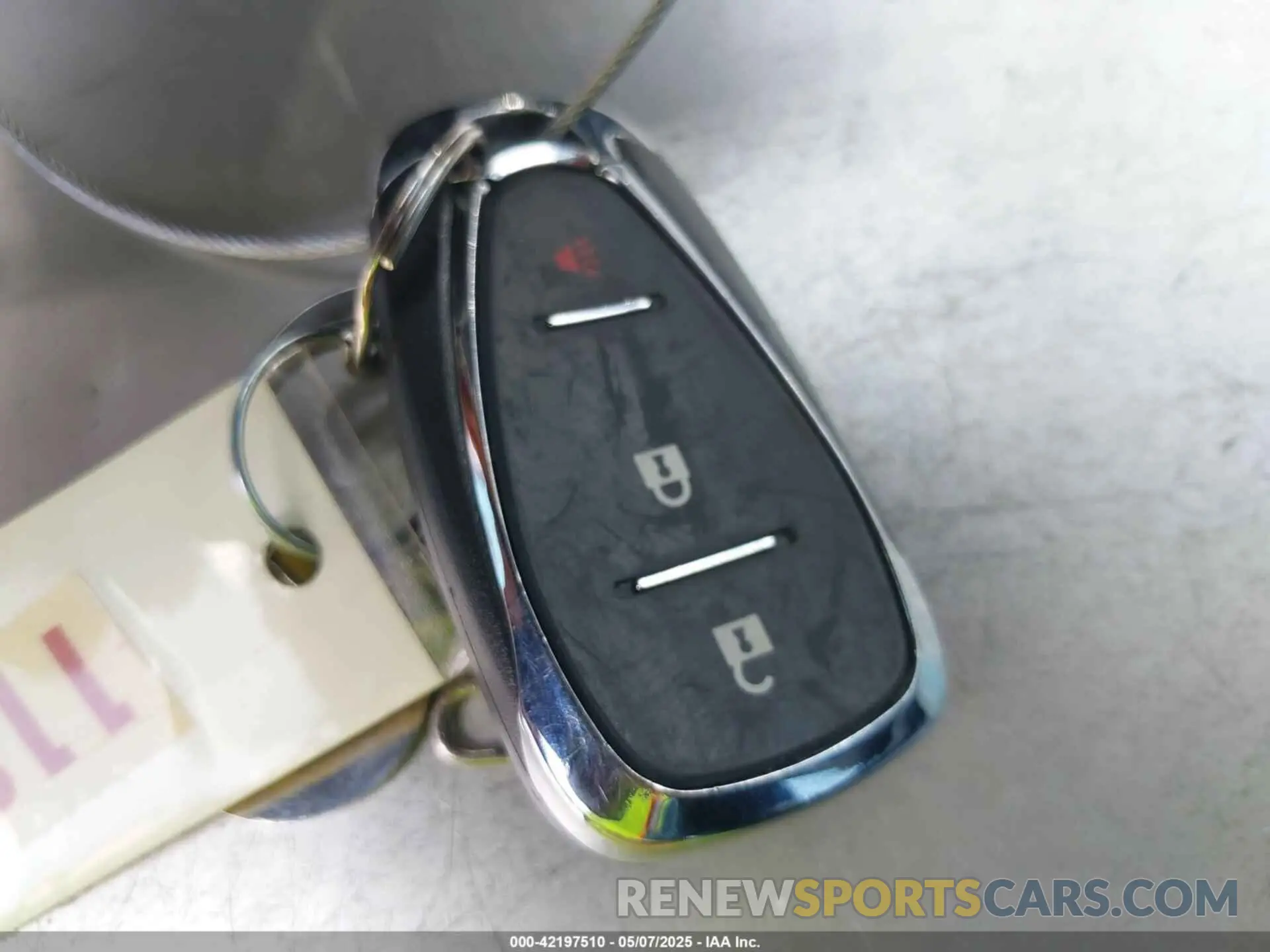 11 Photograph of a damaged car 2GNAXHEV6L6229384 CHEVROLET EQUINOX 2020