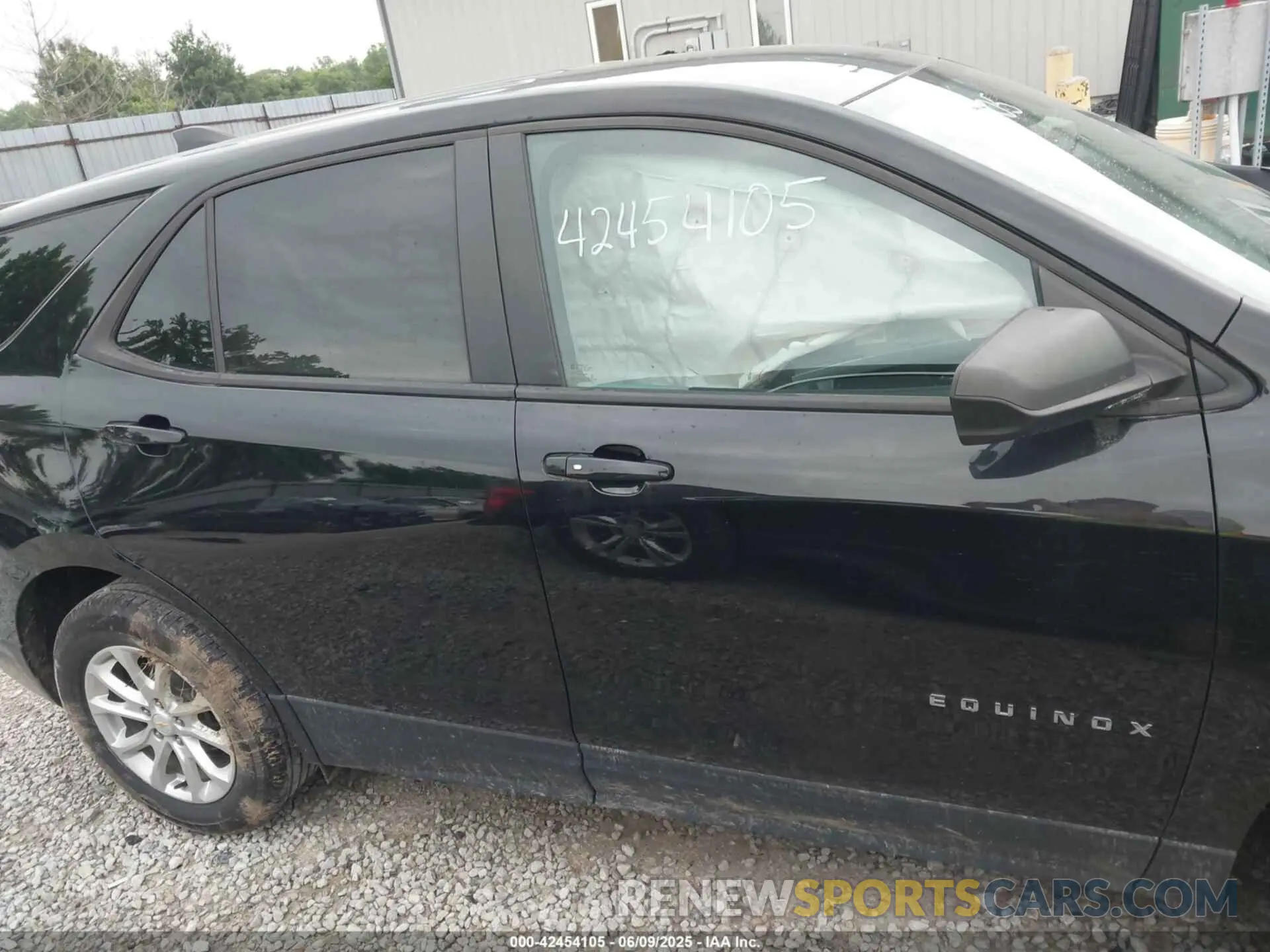 14 Photograph of a damaged car 2GNAXHEV6L6245018 CHEVROLET EQUINOX 2020
