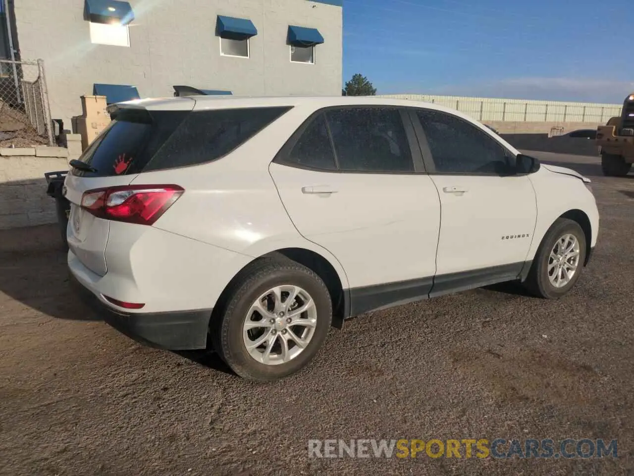 3 Photograph of a damaged car 2GNAXHEV7L6218667 CHEVROLET EQUINOX 2020