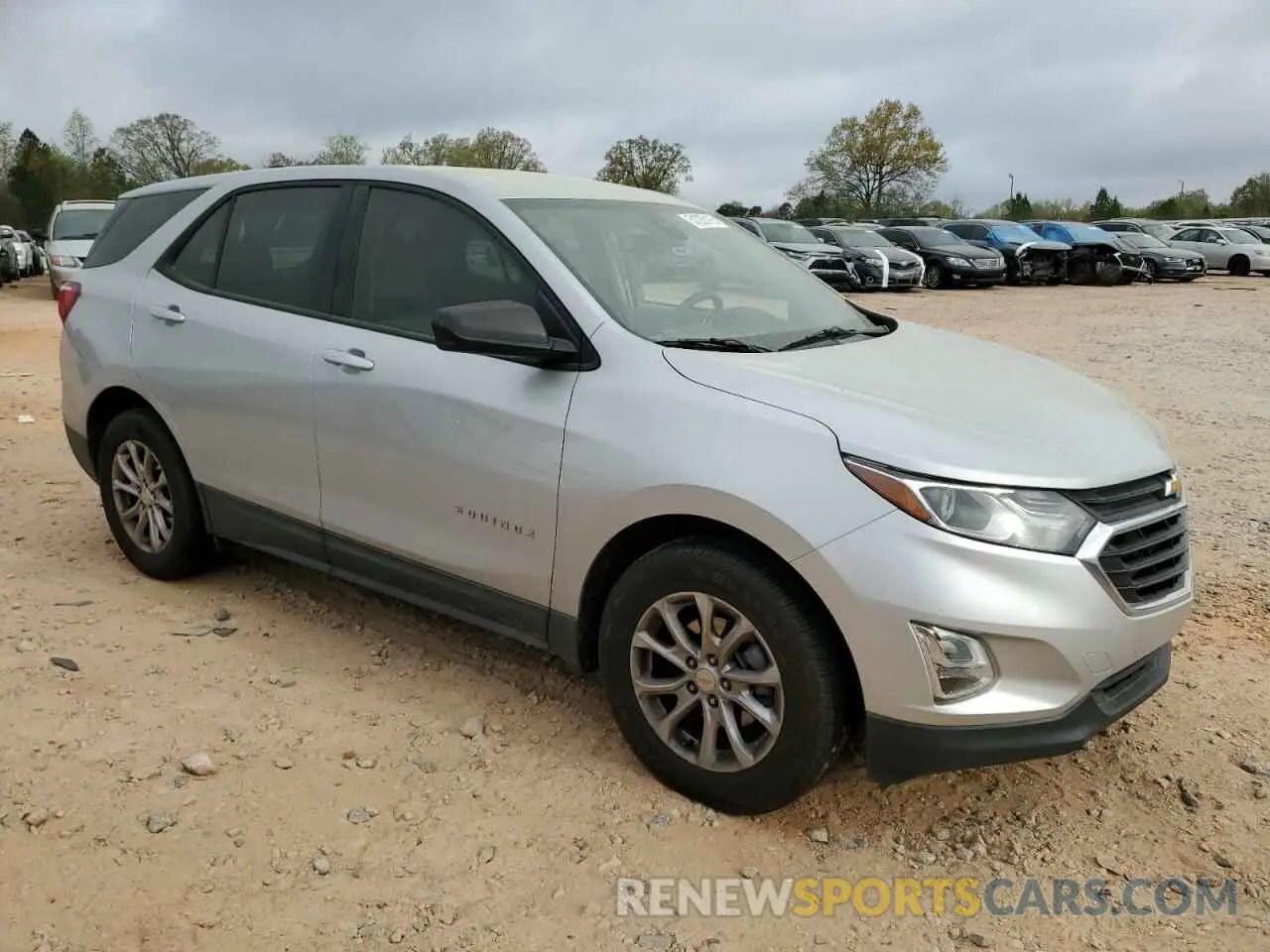 4 Фотография поврежденного автомобиля 2GNAXHEV8L6101079 CHEVROLET EQUINOX 2020