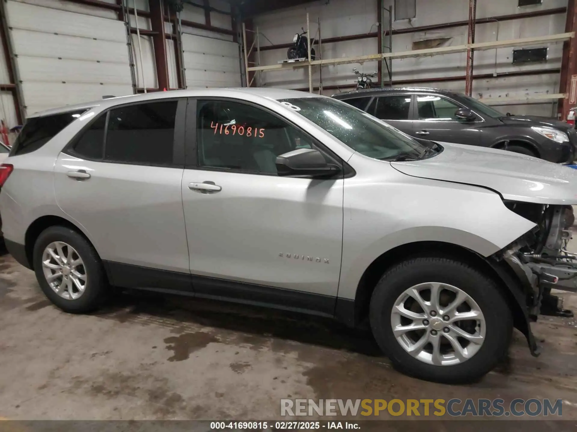 13 Фотография поврежденного автомобиля 2GNAXHEV8L6123485 CHEVROLET EQUINOX 2020