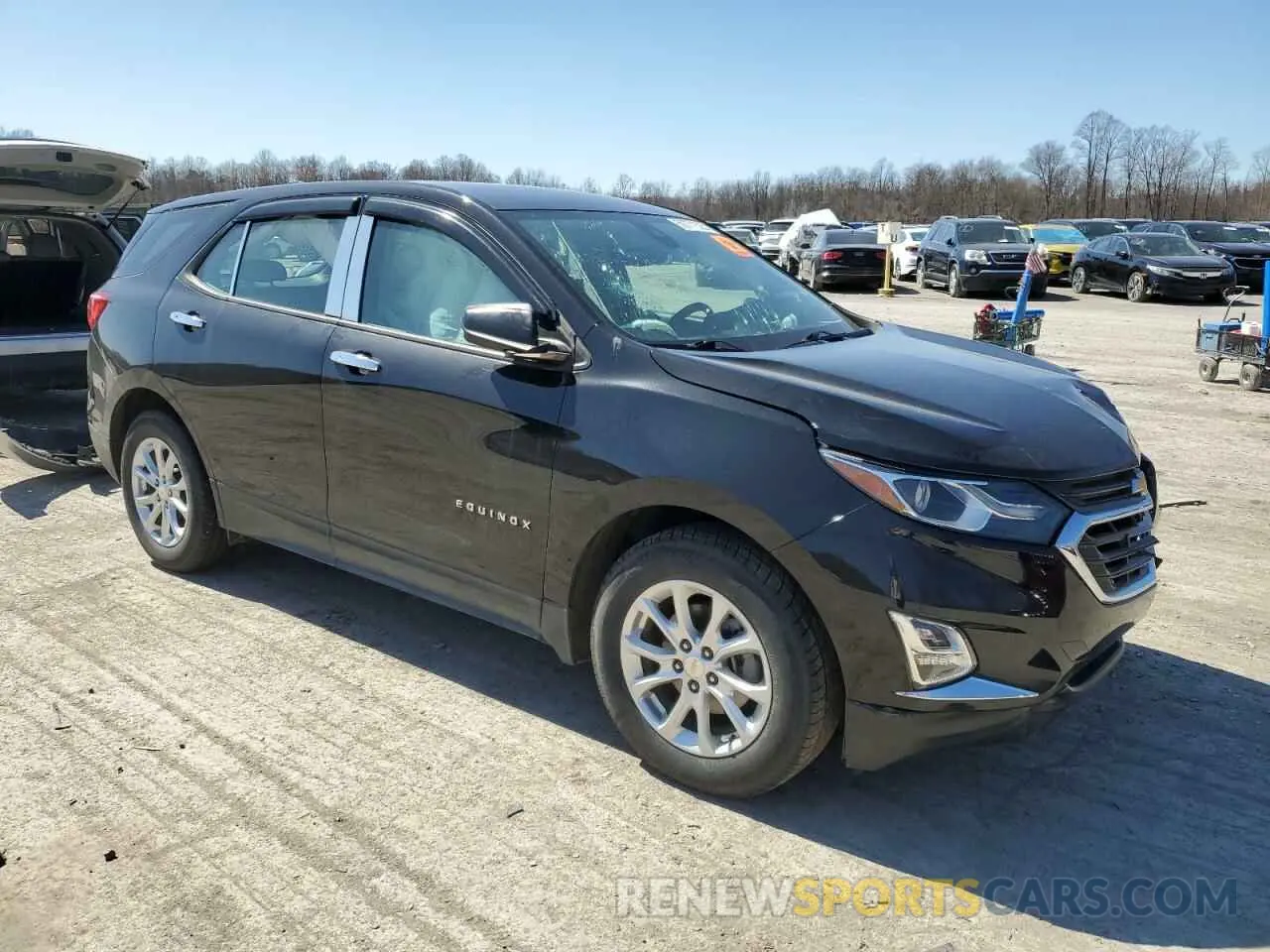 4 Фотография поврежденного автомобиля 2GNAXHEV8L6145549 CHEVROLET EQUINOX 2020