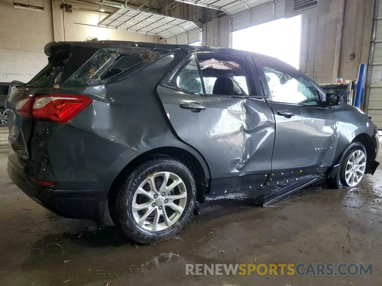 3 Photograph of a damaged car 2GNAXHEV8L6180088 CHEVROLET EQUINOX 2020