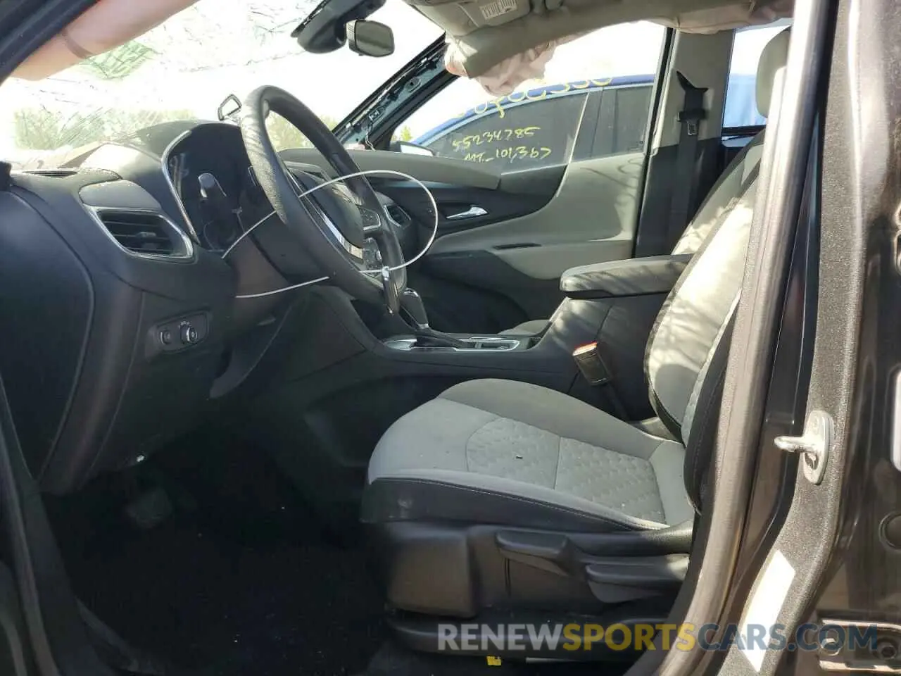 7 Photograph of a damaged car 2GNAXHEV8L6180088 CHEVROLET EQUINOX 2020