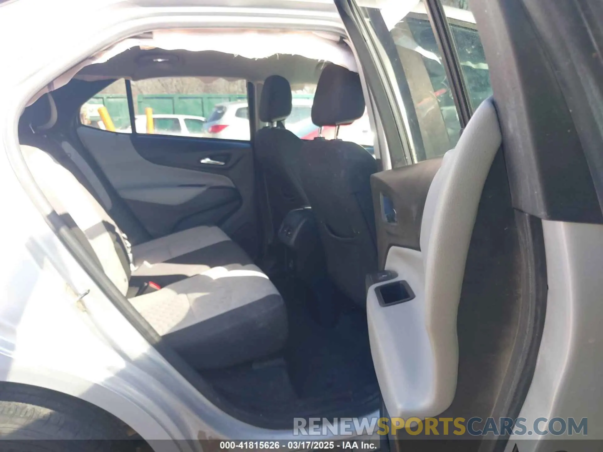 8 Фотография поврежденного автомобиля 2GNAXHEV8L6234585 CHEVROLET EQUINOX 2020