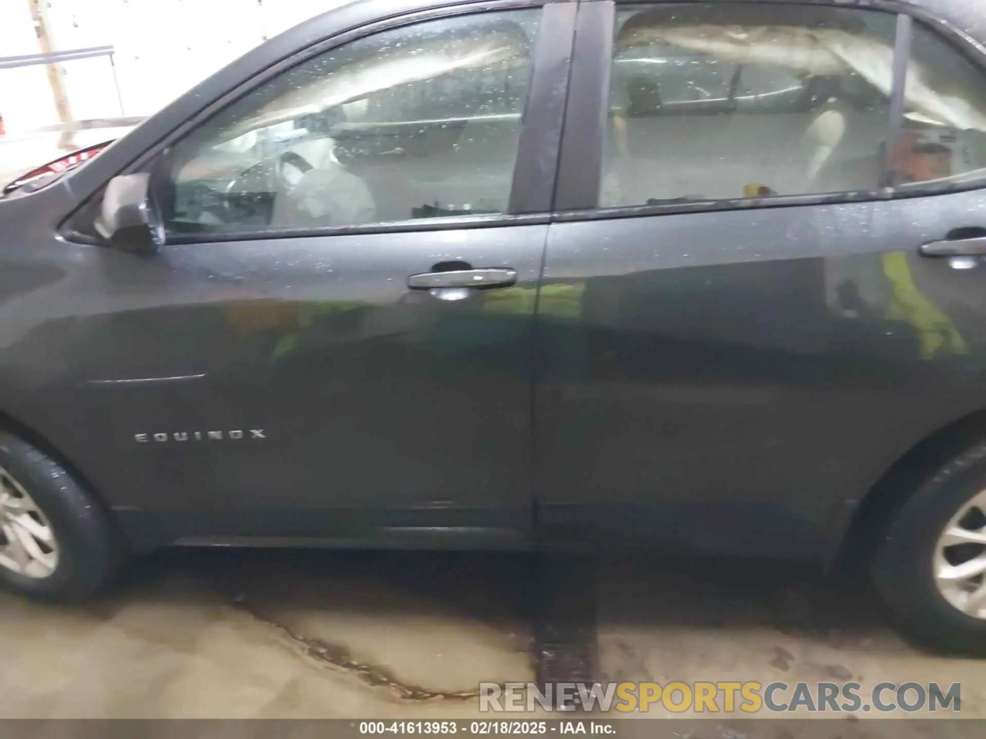 14 Photograph of a damaged car 2GNAXHEVXL6245796 CHEVROLET EQUINOX 2020