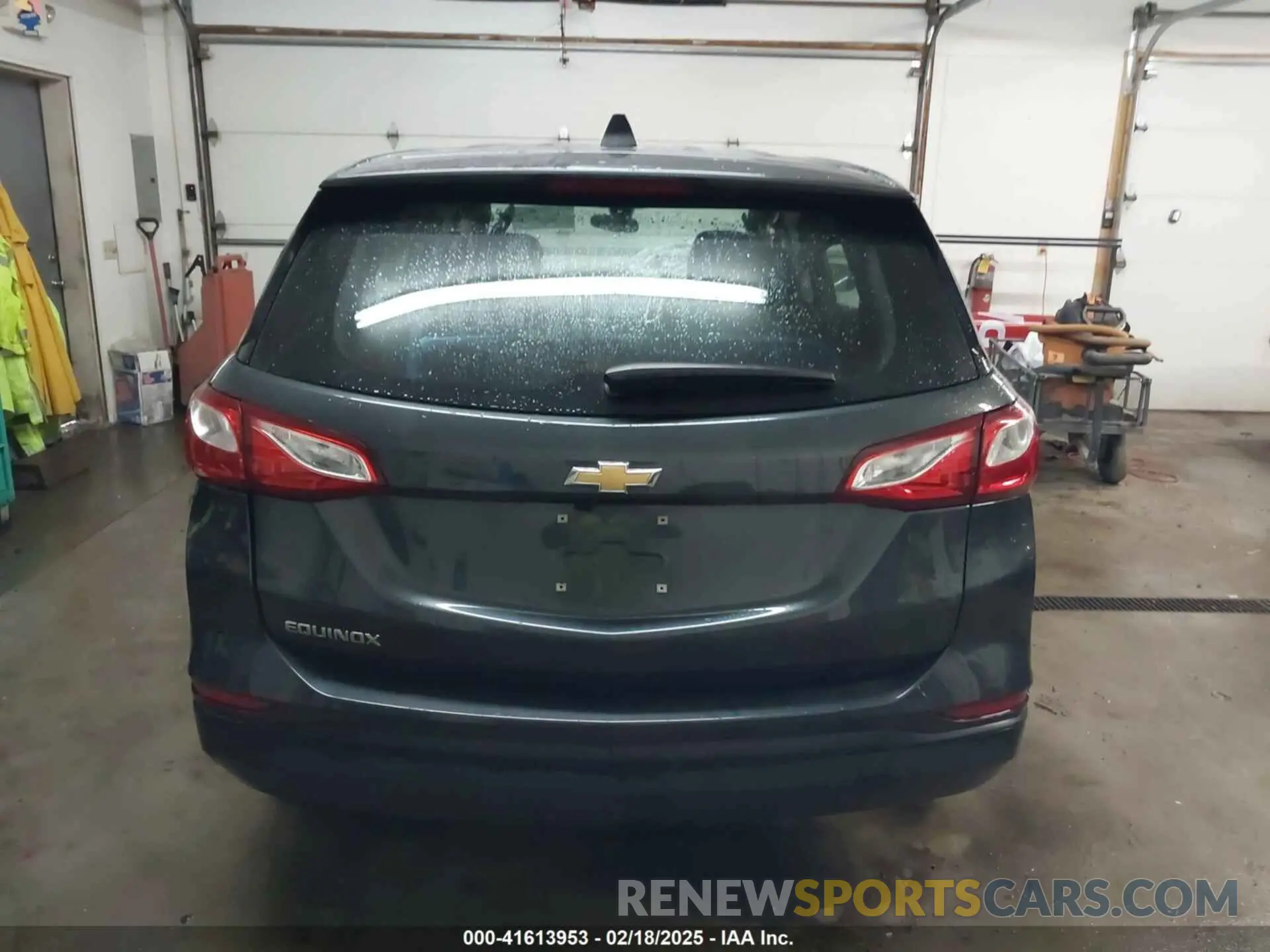 16 Photograph of a damaged car 2GNAXHEVXL6245796 CHEVROLET EQUINOX 2020