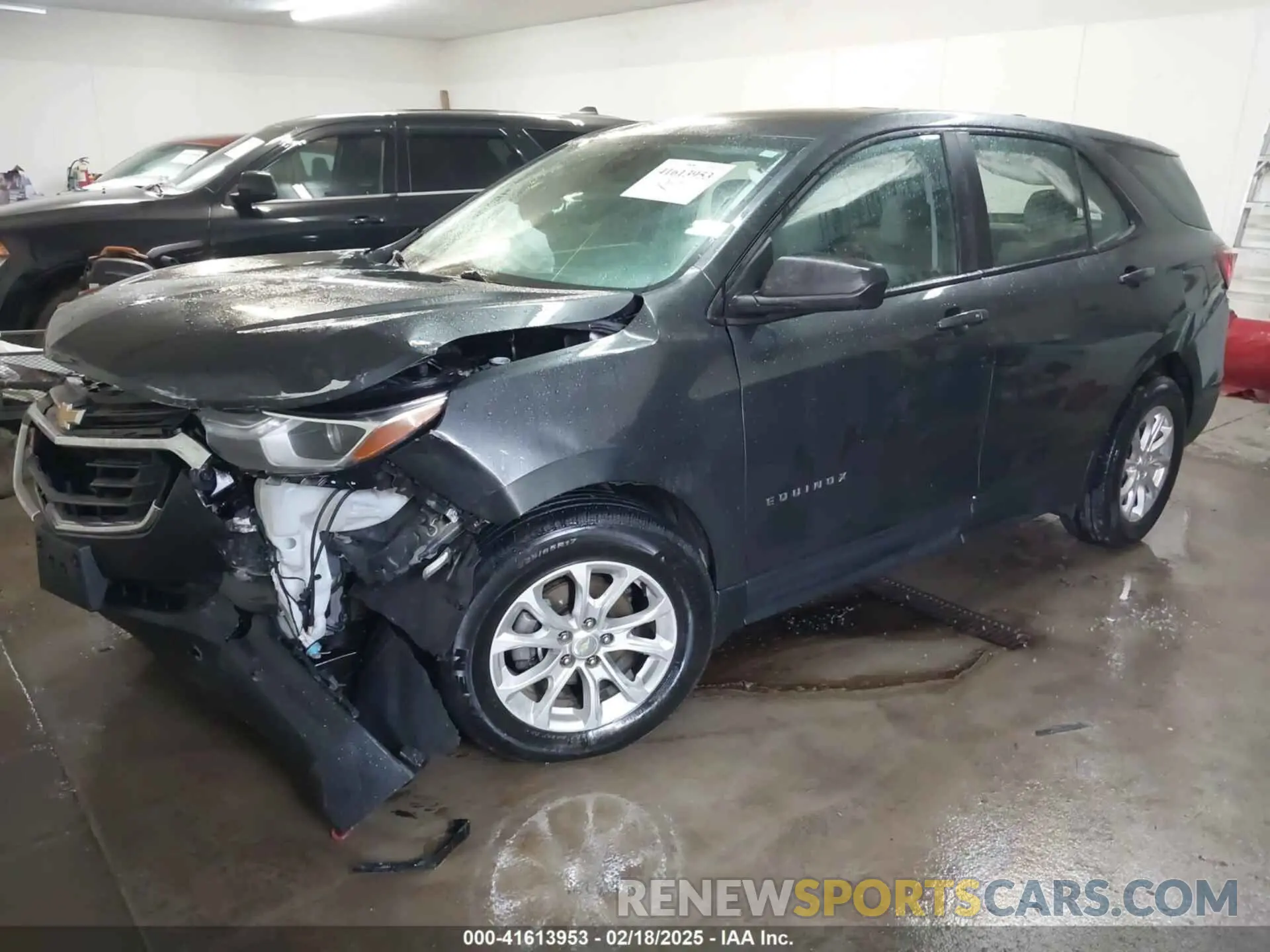 2 Photograph of a damaged car 2GNAXHEVXL6245796 CHEVROLET EQUINOX 2020