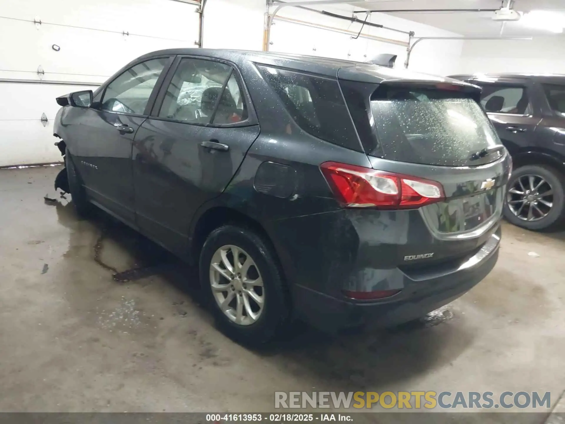 3 Photograph of a damaged car 2GNAXHEVXL6245796 CHEVROLET EQUINOX 2020