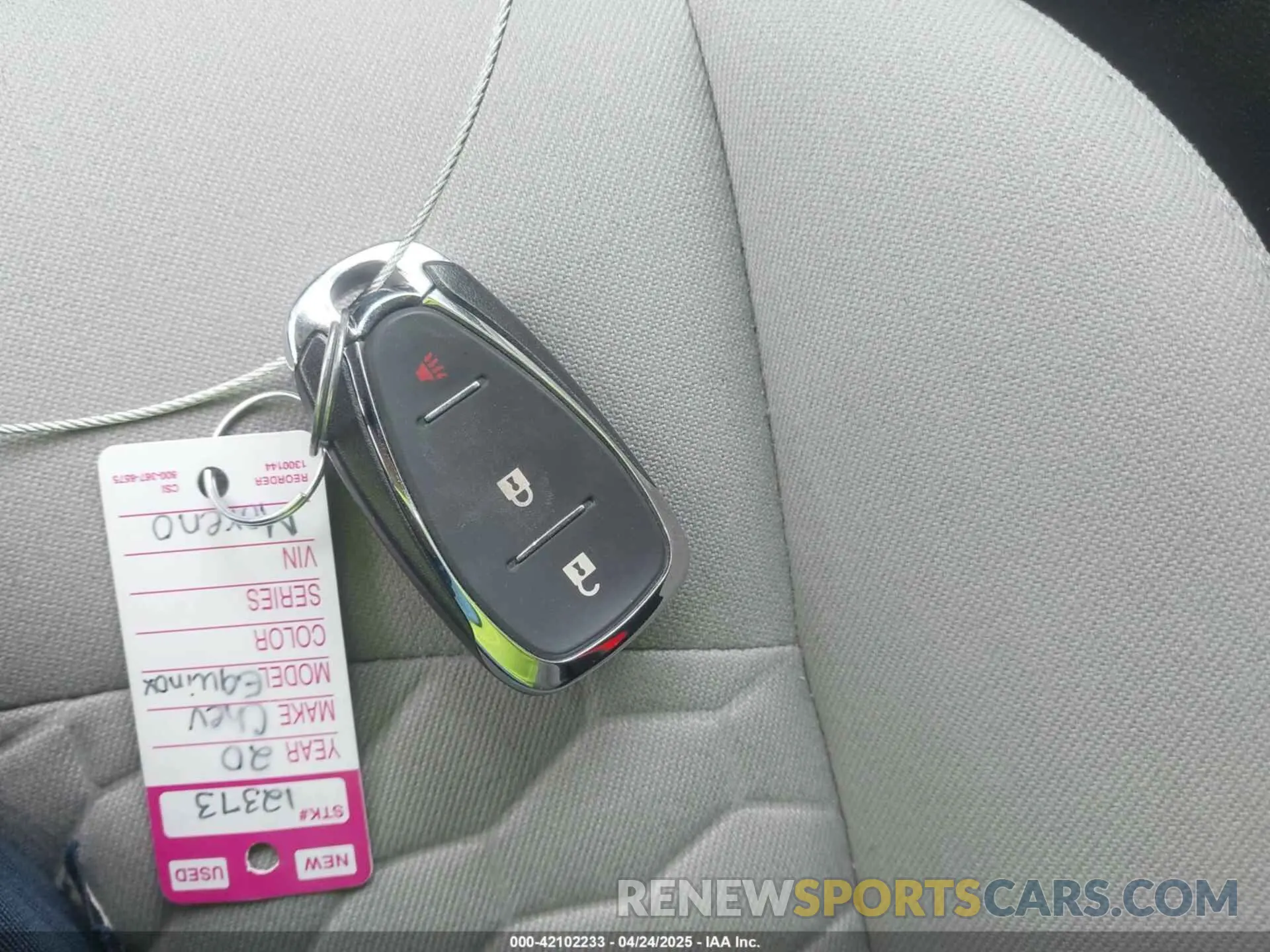 11 Photograph of a damaged car 2GNAXHEVXL6282184 CHEVROLET EQUINOX 2020