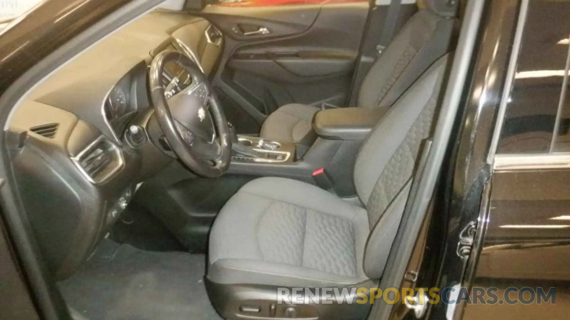 6 Фотография поврежденного автомобиля 2GNAXJEV0L6231364 CHEVROLET EQUINOX 2020