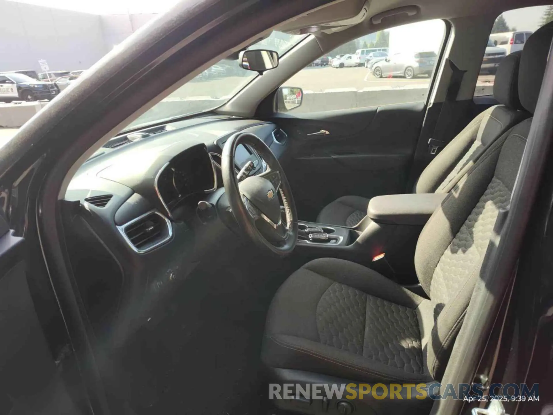 3 Photograph of a damaged car 2GNAXJEV0L6237892 CHEVROLET EQUINOX 2020