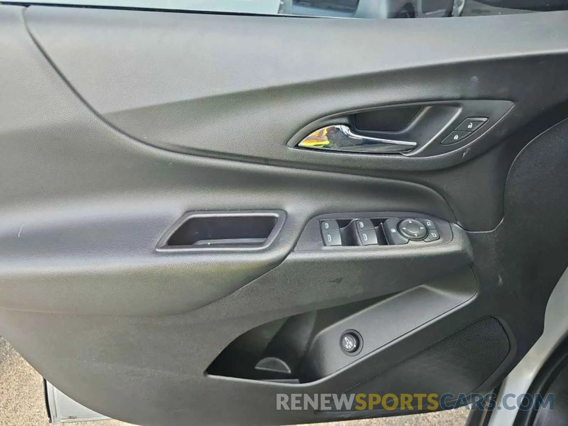 6 Фотография поврежденного автомобиля 2GNAXJEV0L6239187 CHEVROLET EQUINOX 2020
