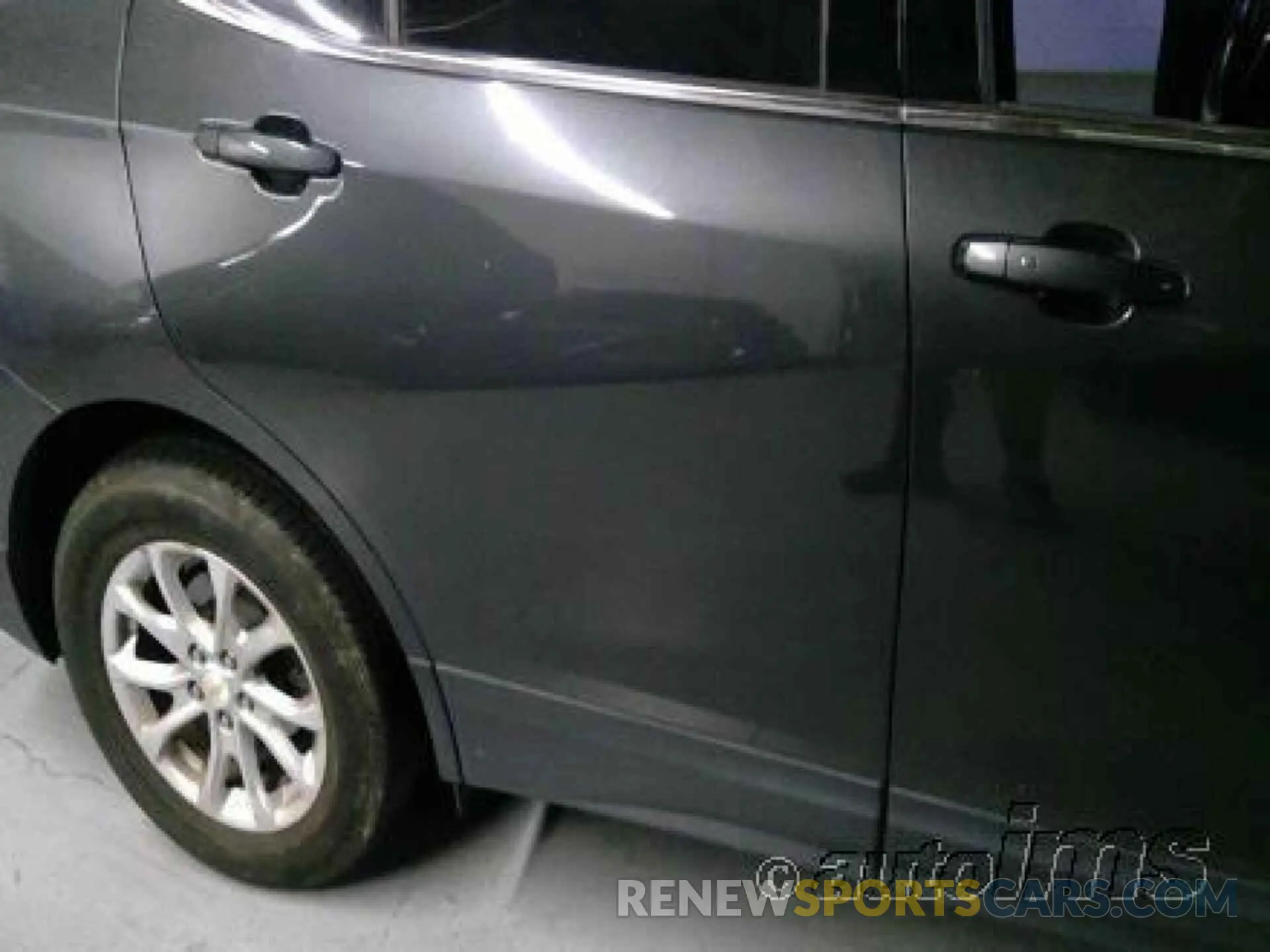 9 Фотография поврежденного автомобиля 2GNAXJEV3L6233397 CHEVROLET EQUINOX 2020