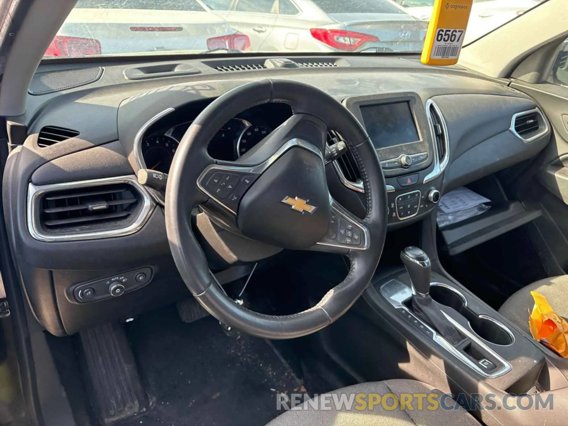 5 Photograph of a damaged car 2GNAXJEV3L6238194 CHEVROLET EQUINOX 2020