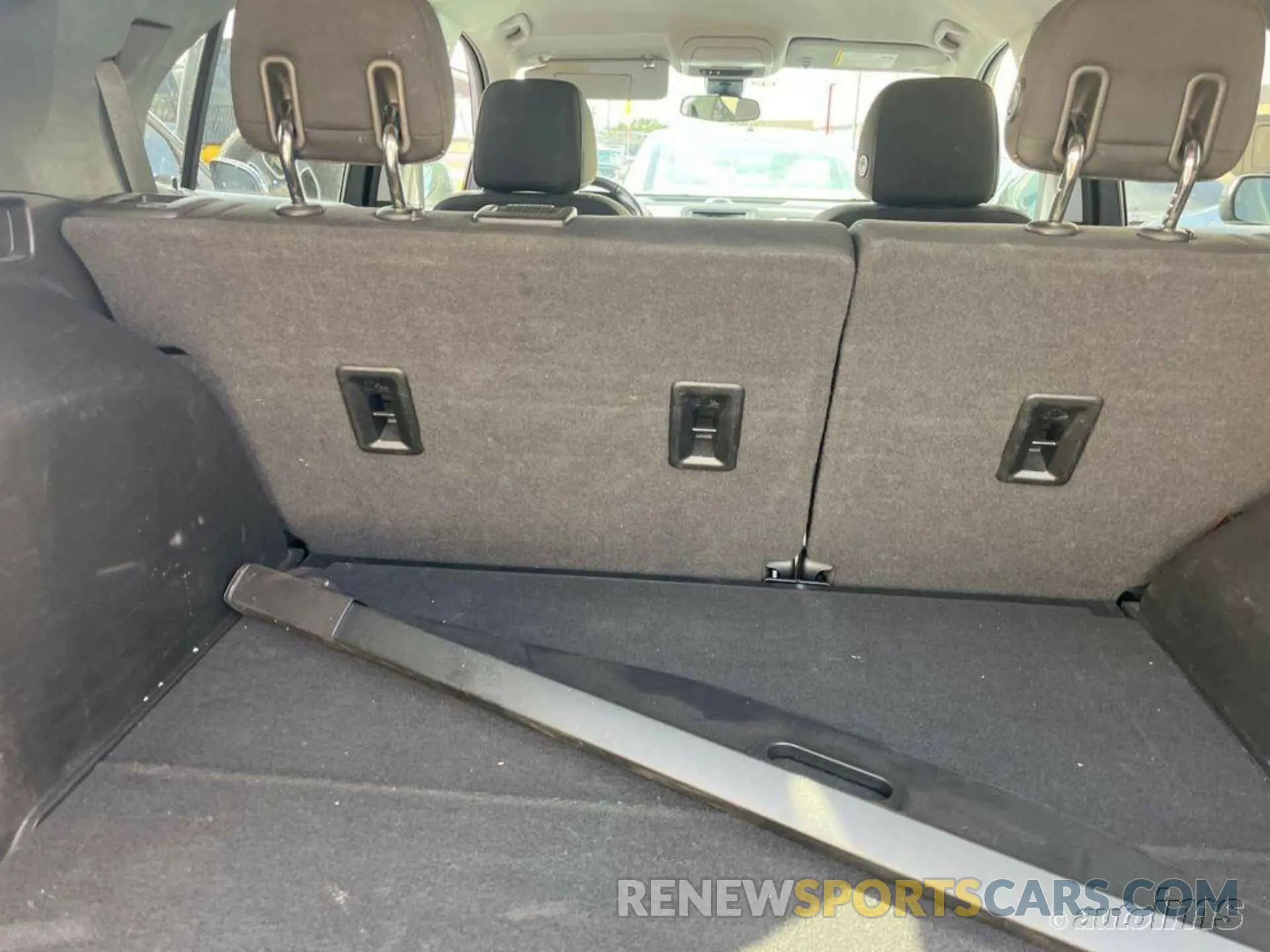 10 Фотография поврежденного автомобиля 2GNAXJEV3L6241760 CHEVROLET EQUINOX 2020