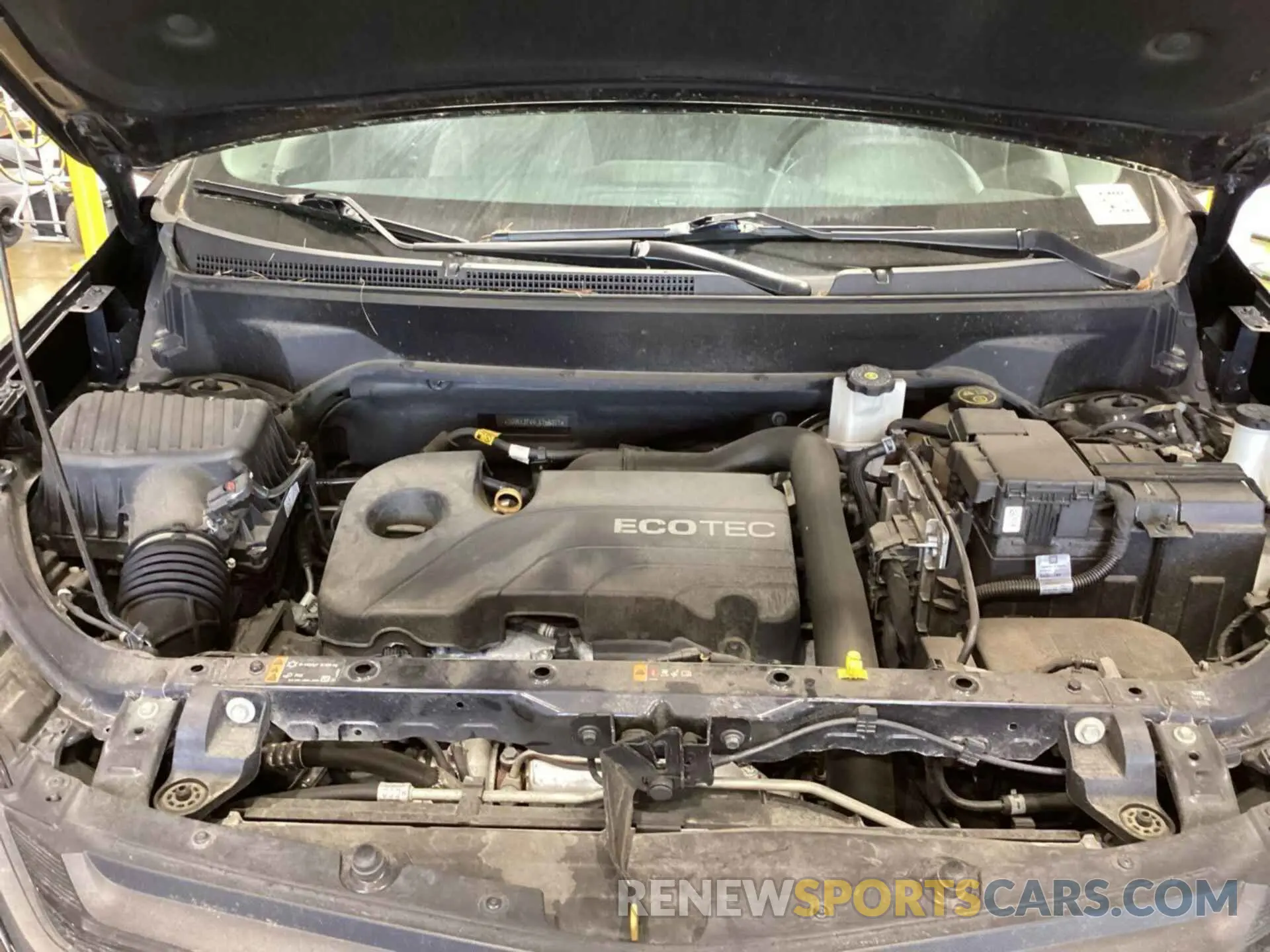 8 Photograph of a damaged car 2GNAXJEV4L6156071 CHEVROLET EQUINOX 2020