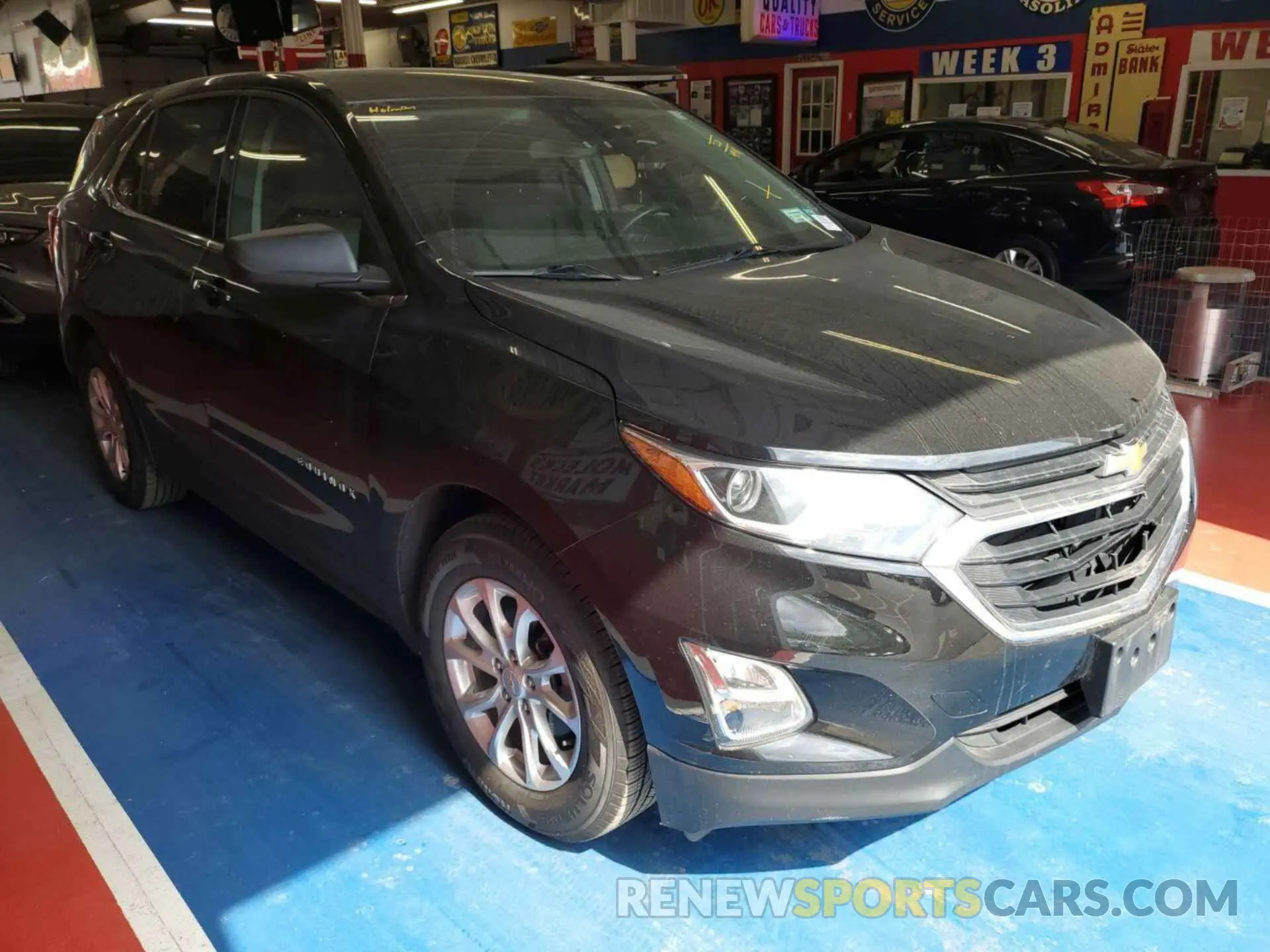 29 Photograph of a damaged car 2GNAXJEV4L6157270 CHEVROLET EQUINOX 2020