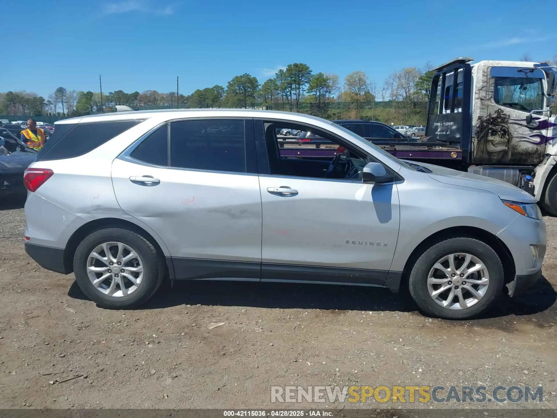 13 Photograph of a damaged car 2GNAXJEV4L6191855 CHEVROLET EQUINOX 2020