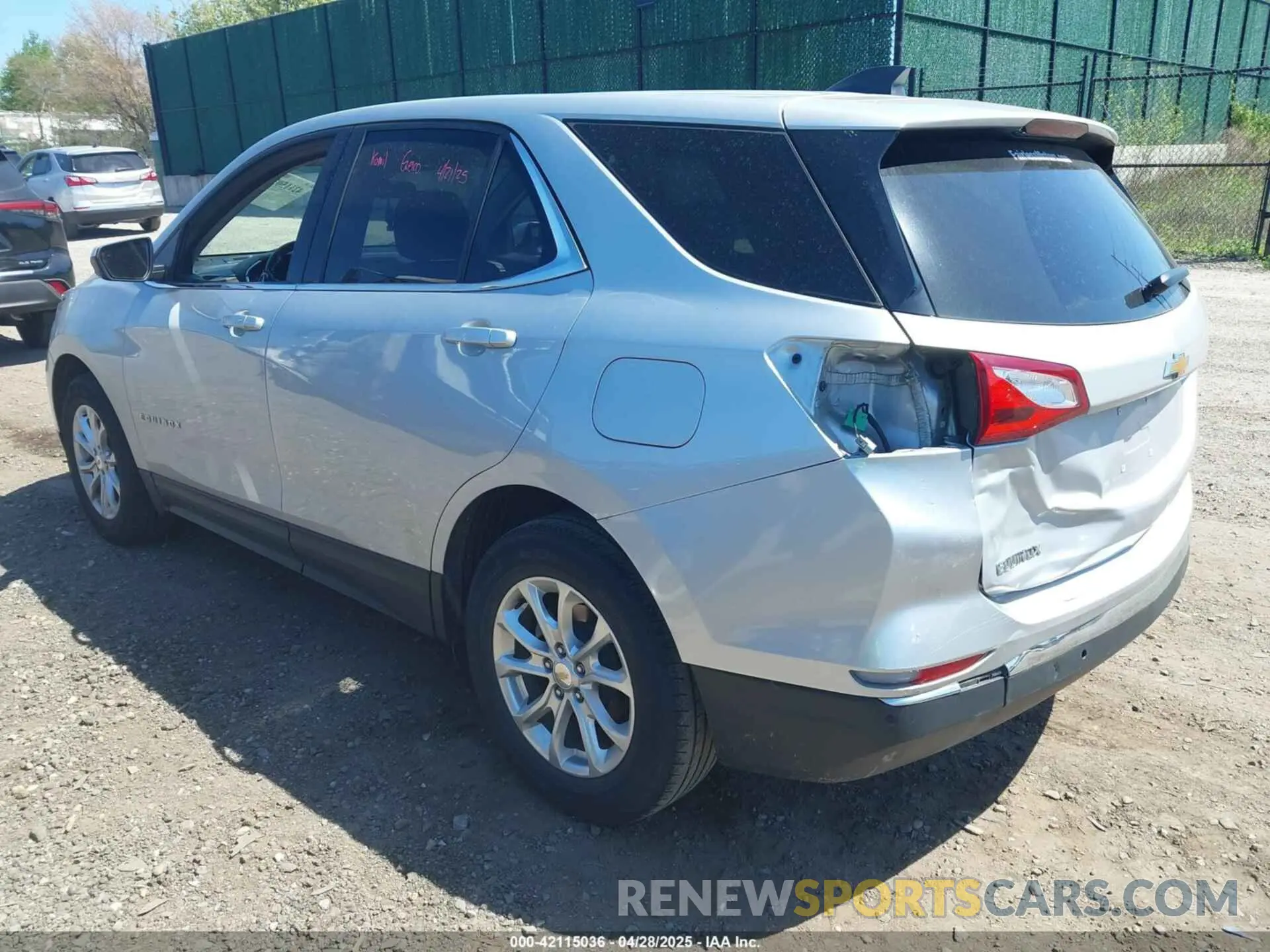 3 Photograph of a damaged car 2GNAXJEV4L6191855 CHEVROLET EQUINOX 2020