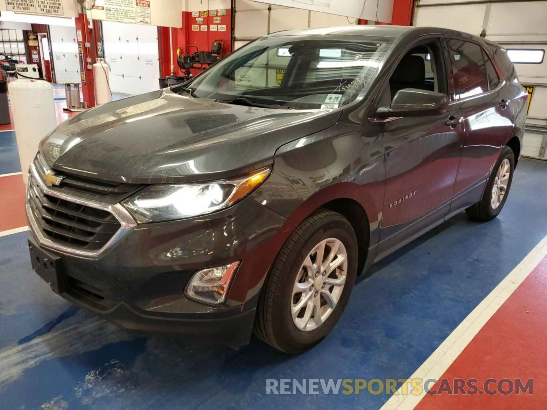 4 Photograph of a damaged car 2GNAXJEV4L6232291 CHEVROLET EQUINOX 2020